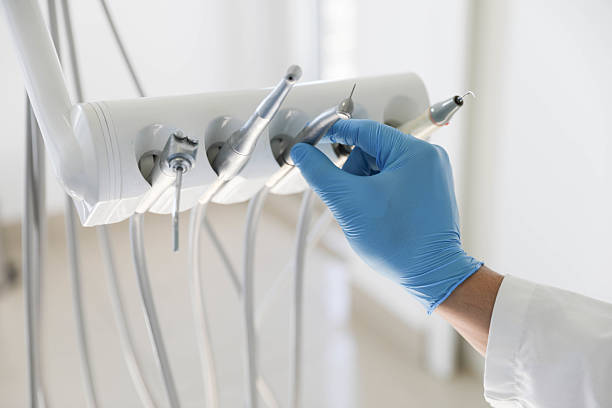 Professional Tooth Extraction technician working in Western Lake, TX